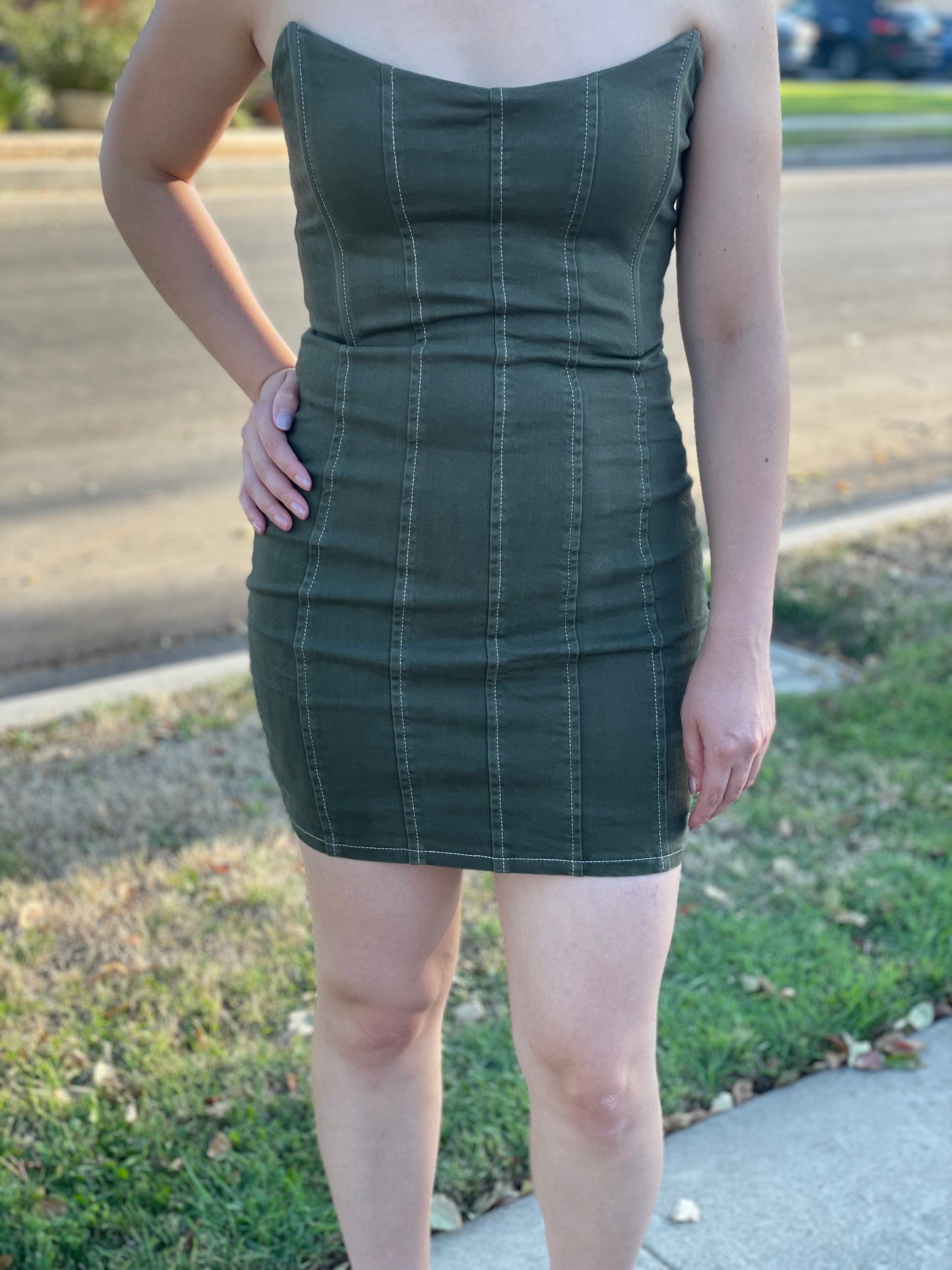 Avo Dress