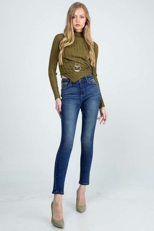 Mid Rise Crop Jean